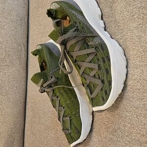 Women's Nike Space Hippie 04 Sneakers In Rough Green Size 9